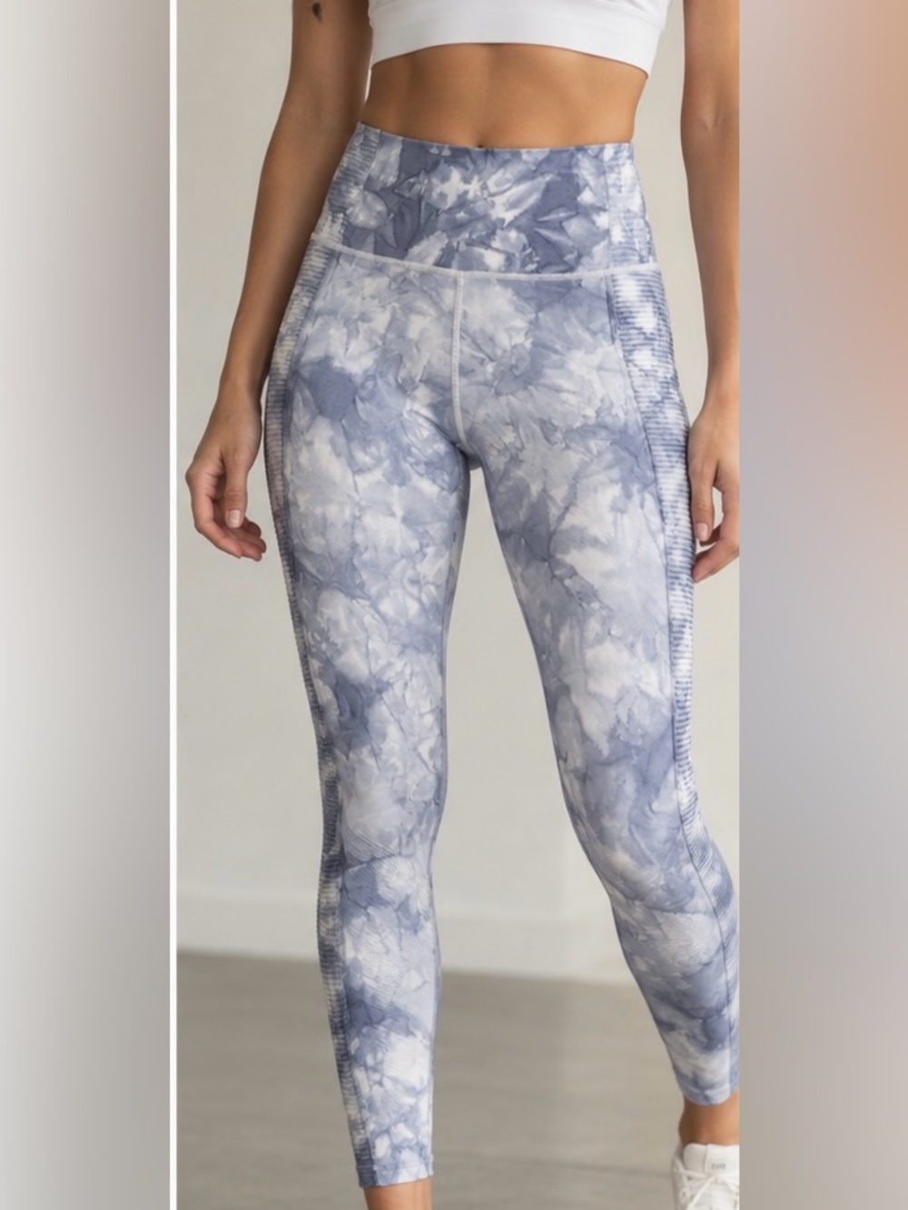 aerie Blue & White Tie-Dye High-Rise Leggings